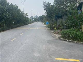 Chính chủ cần bán mảnh đất 351m2, sổ đỏ chính chủ, ngõ 3,5m, mt 10m