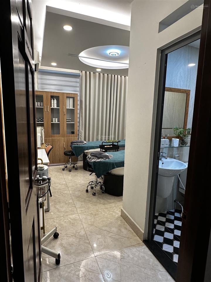 Giá nhà mặt tiền thống nhất gò vấp, lời ngay mua, sẵn dòng tiền cho thuê, xây dựng 7 tầng