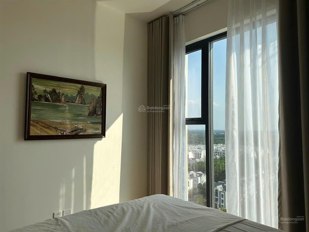 Căn góc lumiere giá chỉ 12 triệu full nội thất có thương lượng cho vợ chồng trẻ ạ