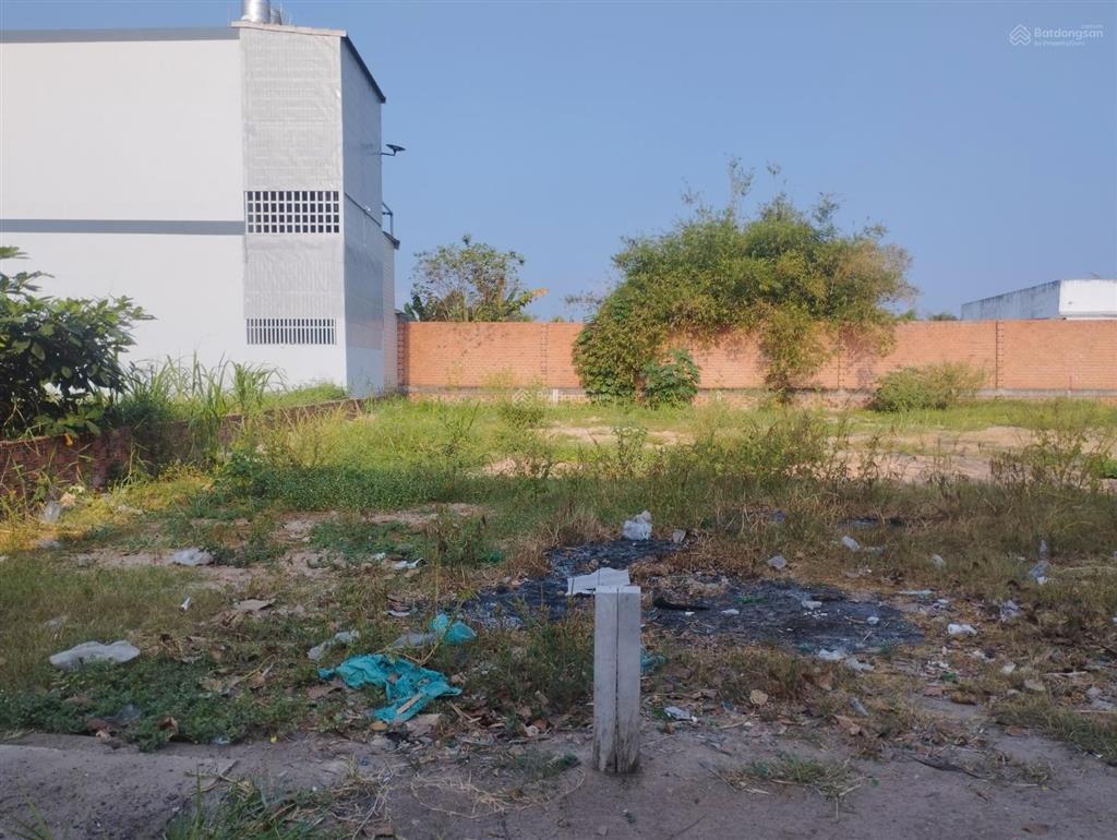 Đất 5x26m xtt2  phan văn hớn  bà điểm 4.3 tỷ