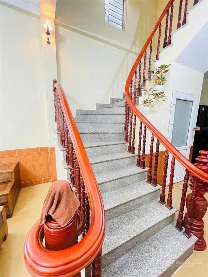 Bán nhà 3 tầng đủ công năng ở sướng, 2 mặt đường, du ngoại, đông anh, diện tích 60m2, giá 96tr/m2
