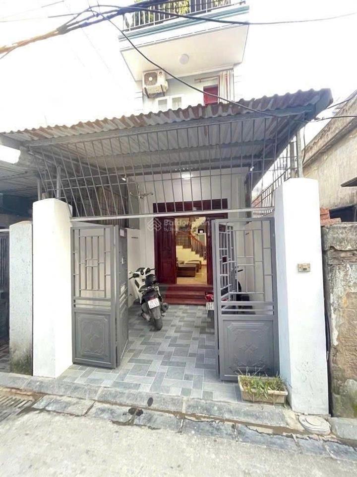 Bán nhà 3 tầng đủ công năng ở sướng, 2 mặt đường, du ngoại, đông anh, diện tích 60m2, giá 96tr/m2