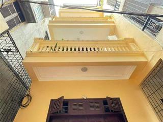 NHÀ DÂN XÂY - OTO CHẠY QUANH NHÀ - DT 80M2