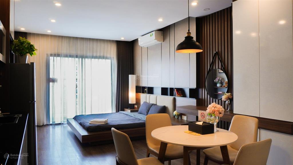 Chính chủ bán căn studio tòa e1 36m² full nội thất, tầng cao view hồ tây, đã có sổ, cho thuê 12tr