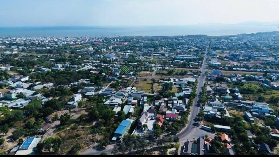 Bán lô đất ngay trung tâm thị trấn long hải cách biển 2 km