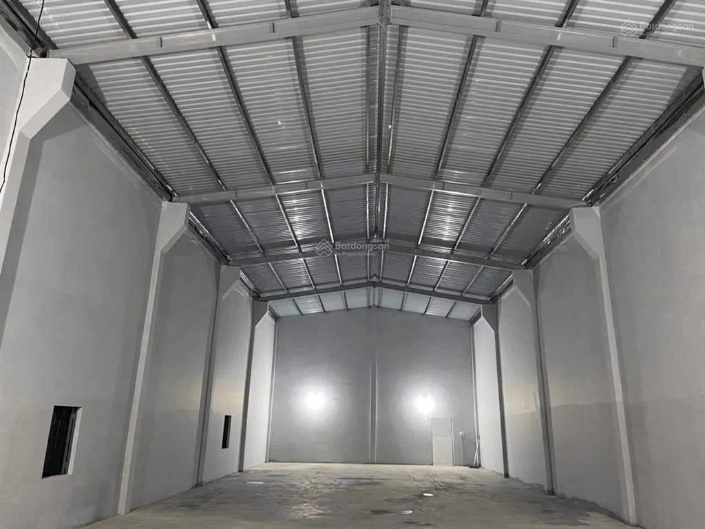 Cho thuê kho, xưởng mới tinh dt 320m + sân để xe rộng. ở tuyến 2 đường nguyễn lương bằng, kiến an