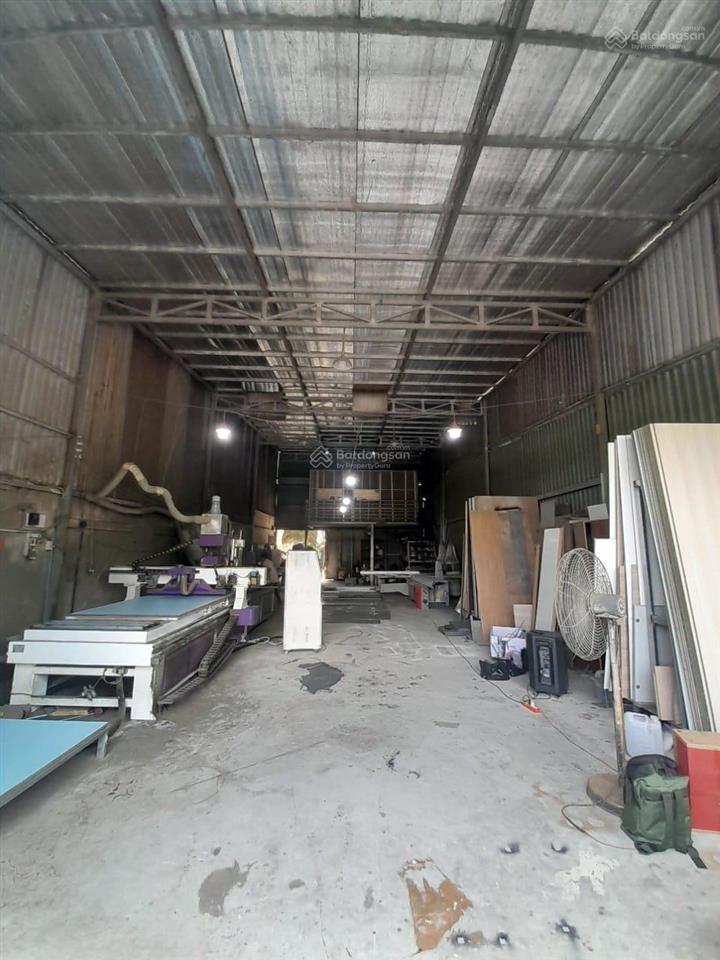 Cho thuê kho, xưởng dt 270m tuyến 2 đường trường chinh, kiến an, sẵn 3 pha, xe công thuận tiện.