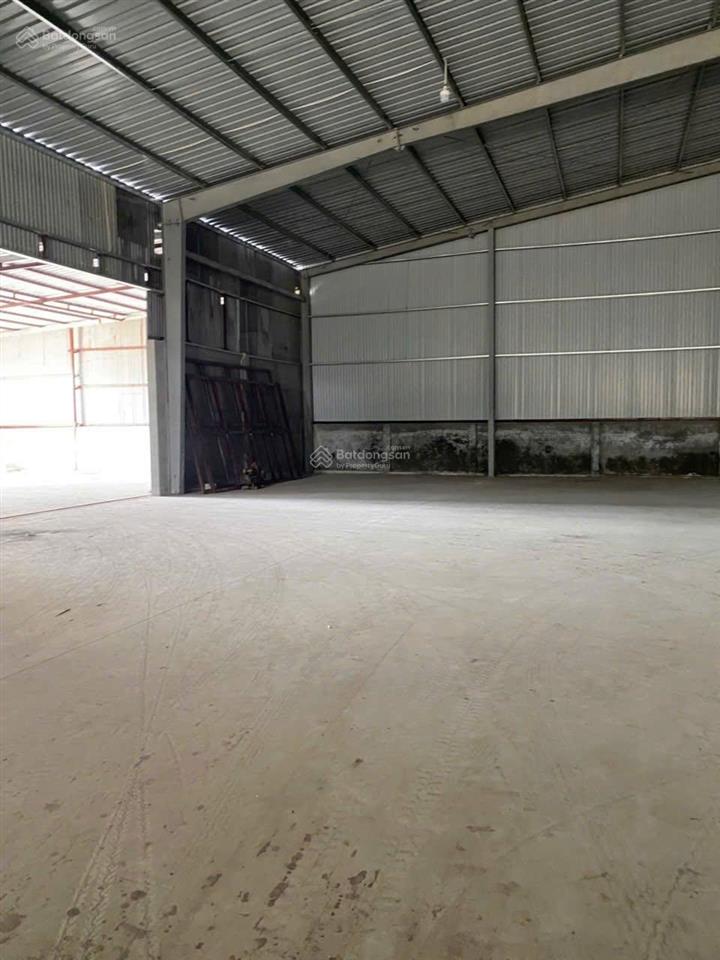 Cho thuê kho mới dt 400m² ở đầu cầu niệm, kiến an, tổng dt sử dụng cả sân + công trình phụ 500m².
