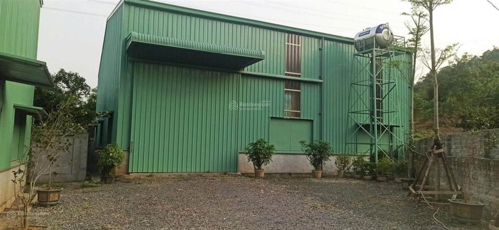 Cho thuê kho diện tích 300m2 gần cầu niệm, kiến an, có pccc vách tường
