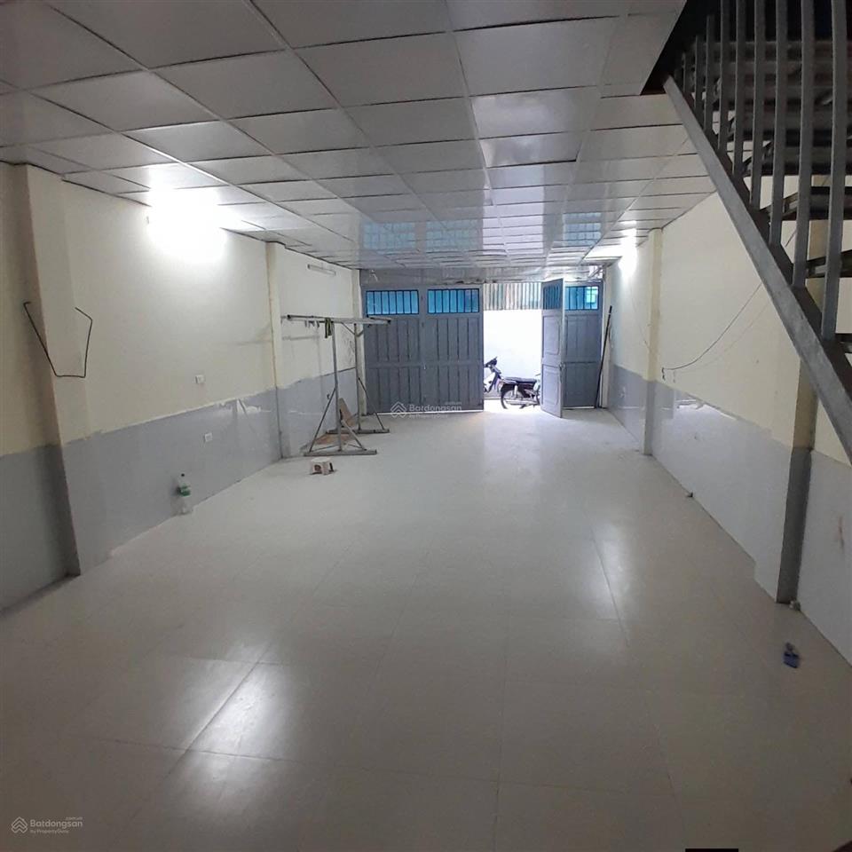 Cho thuê kho, xưởng 2 tầng, ở kiến an, hp, dt tổng 400m2, sẵn điện 3 pha, xe công thuận tiện.