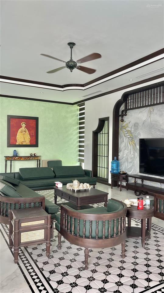 Cần cắt lỗ căn 1000m² giá 15 tỷ nhận nhà ngay