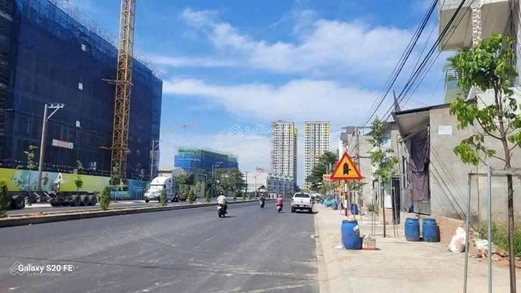 Mặt tiền đường thống nhất 779m2, 61,6 tr/m2 xây chdv, trung tâm anh ngữ, trường học