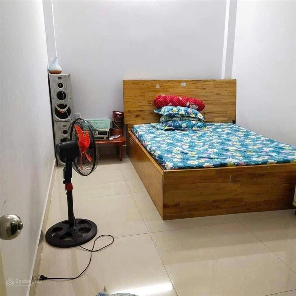 Nhà trệt lầu, kiên cố, ngang 5m gần làng đại học, giá tốt