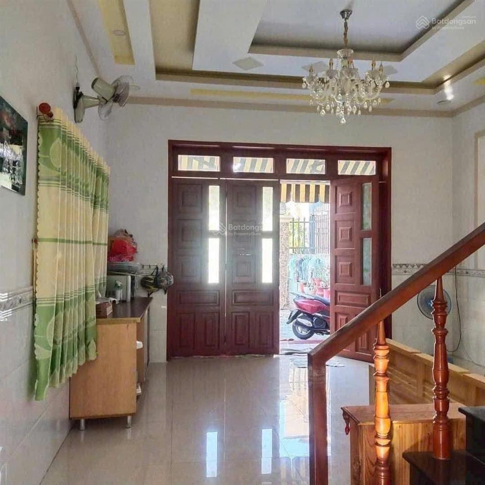 Nhà trệt lầu, kiên cố, ngang 5m gần làng đại học, giá tốt