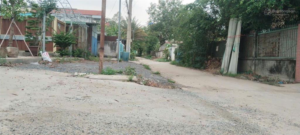 Bán đất cổng cấp 2 bình thắng 6x25 m2, thổ cư 100%, gần đường thống nhất, vành đai đông bắc 2