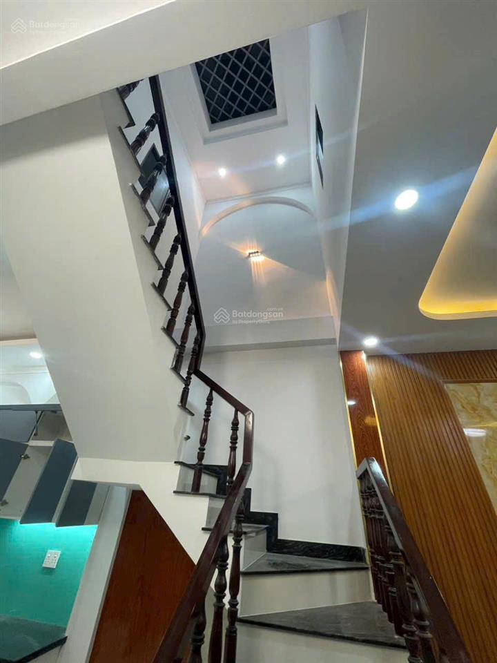 Nhà trệt lầu gần đường đào sư tích xe hơi thông gần kdc bình nguyên giá tốt