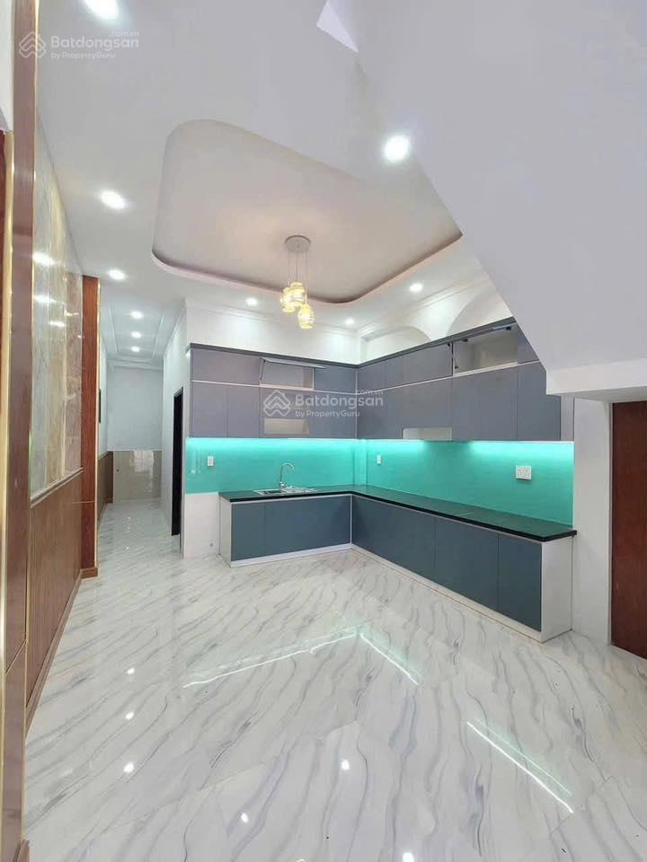 Nhà trệt lầu gần đường đào sư tích xe hơi thông gần kdc bình nguyên giá tốt