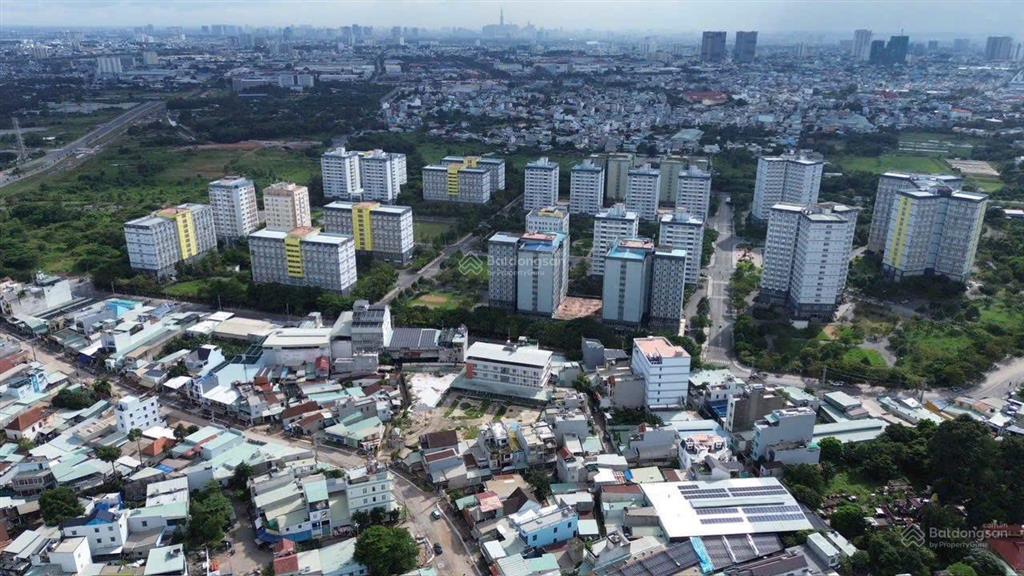 Nhà trệt lầu gần đường đào sư tích xe hơi thông gần kdc bình nguyên giá tốt