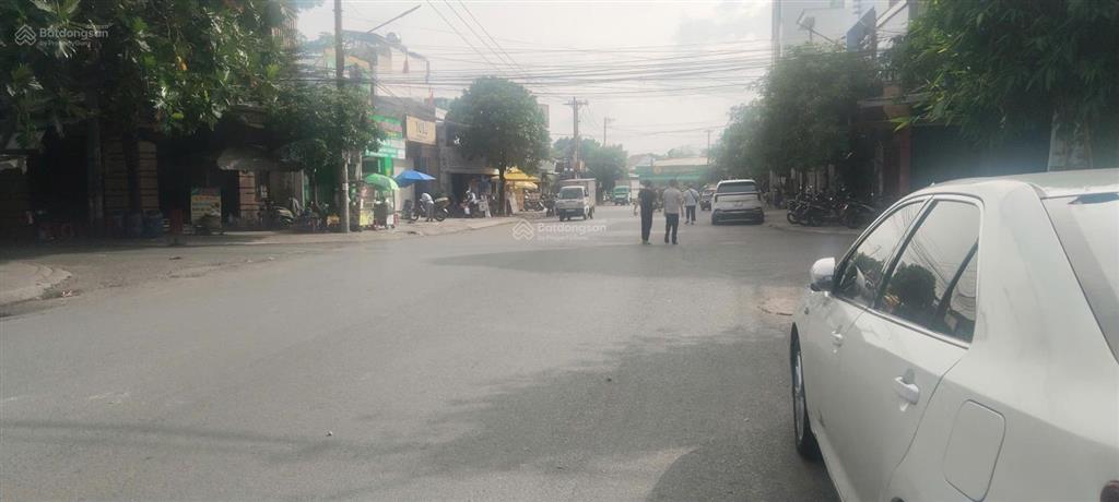 Khách sạn 17 phòng hoàn công trung tâm dĩ an, dòng tiền tốt, giá ngộp