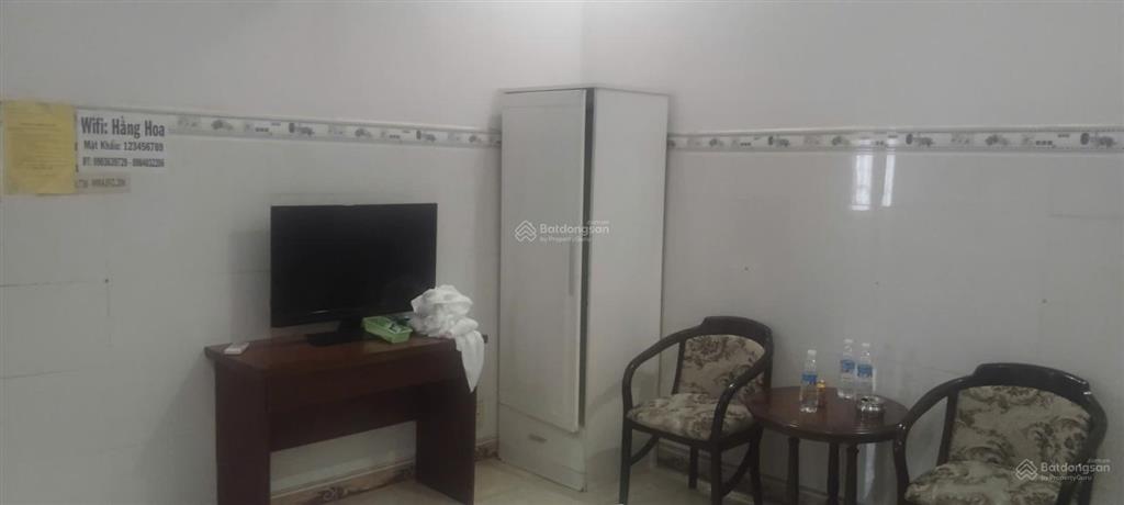 Khách sạn 17 phòng hoàn công trung tâm dĩ an, dòng tiền tốt, giá ngộp