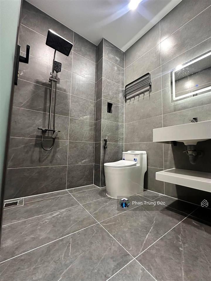 Nhà hoàn công  3pn  3wc  100m2 mt cây da xề