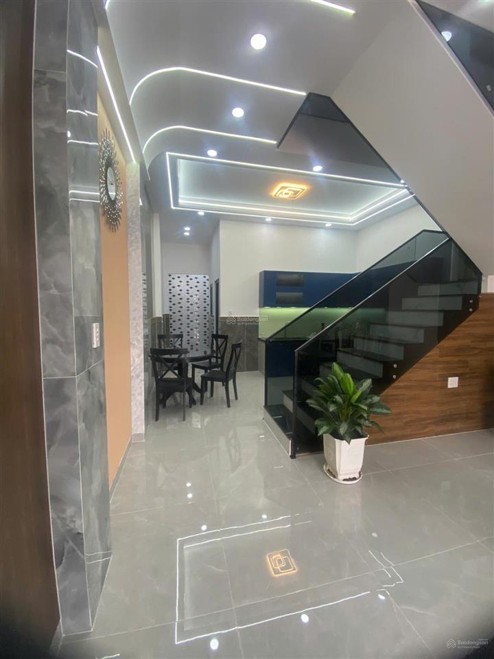 Bán nhà chính chủ giá 3,1 tỷ thiết kế 1 trệt 1 lầu 3 phòng ngủ 2 nhà vệ sinh