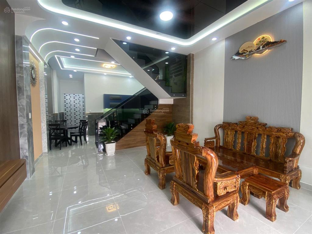 Bán nhà chính chủ giá 3,1 tỷ thiết kế 1 trệt 1 lầu 3 phòng ngủ 2 nhà vệ sinh