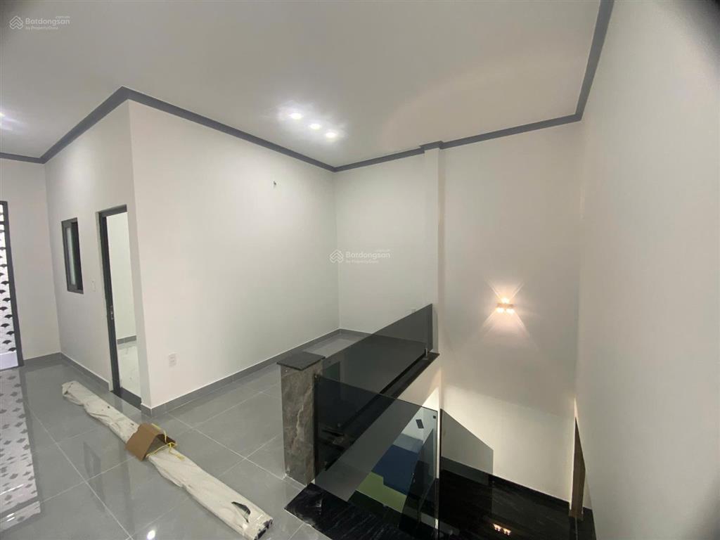 Bán nhà chính chủ giá 3,1 tỷ thiết kế 1 trệt 1 lầu 3 phòng ngủ 2 nhà vệ sinh