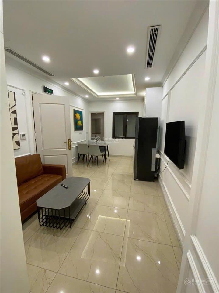 Chdv 3n1k 4wc ngõ 204 trần duy hưng  quận cầu giấy. (ngay mặt phố)