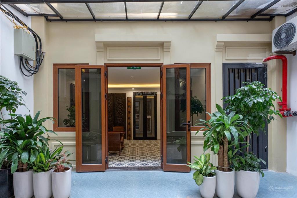 1n1k penhouse trần xuân soạn, hai bà trưng