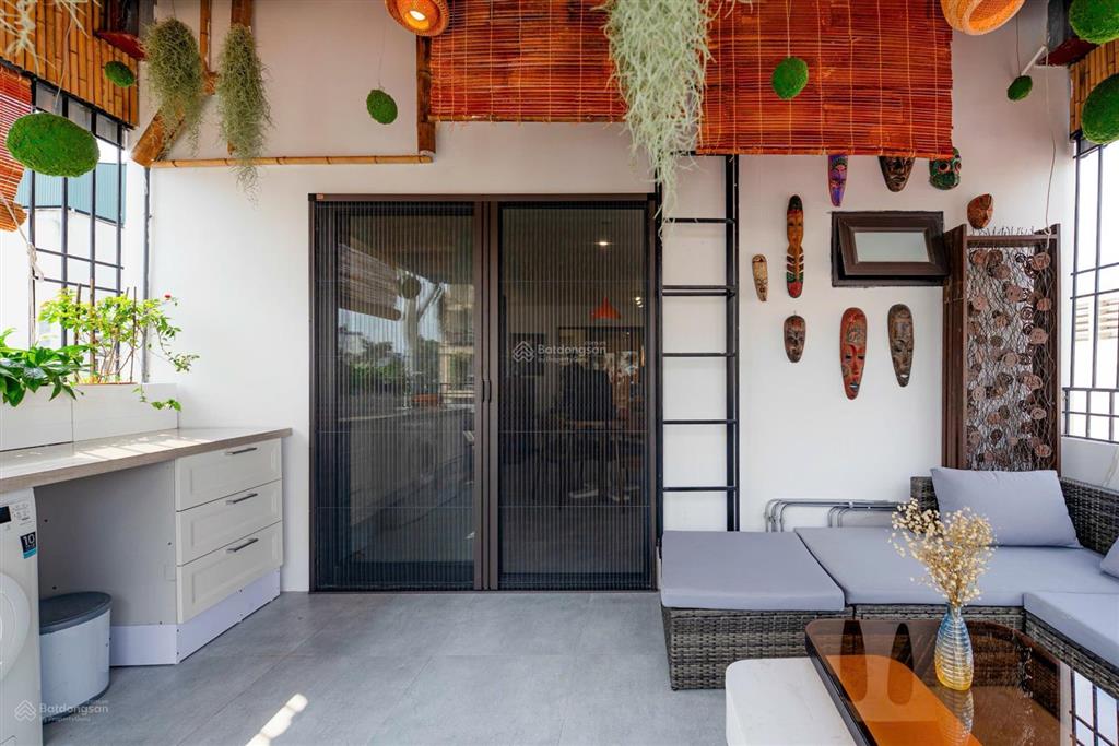 1n1k penhouse trần xuân soạn, hai bà trưng