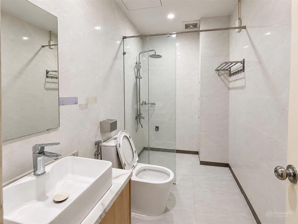 Chdv cao cấp 31 hoàng hoa thám (mặt phố)