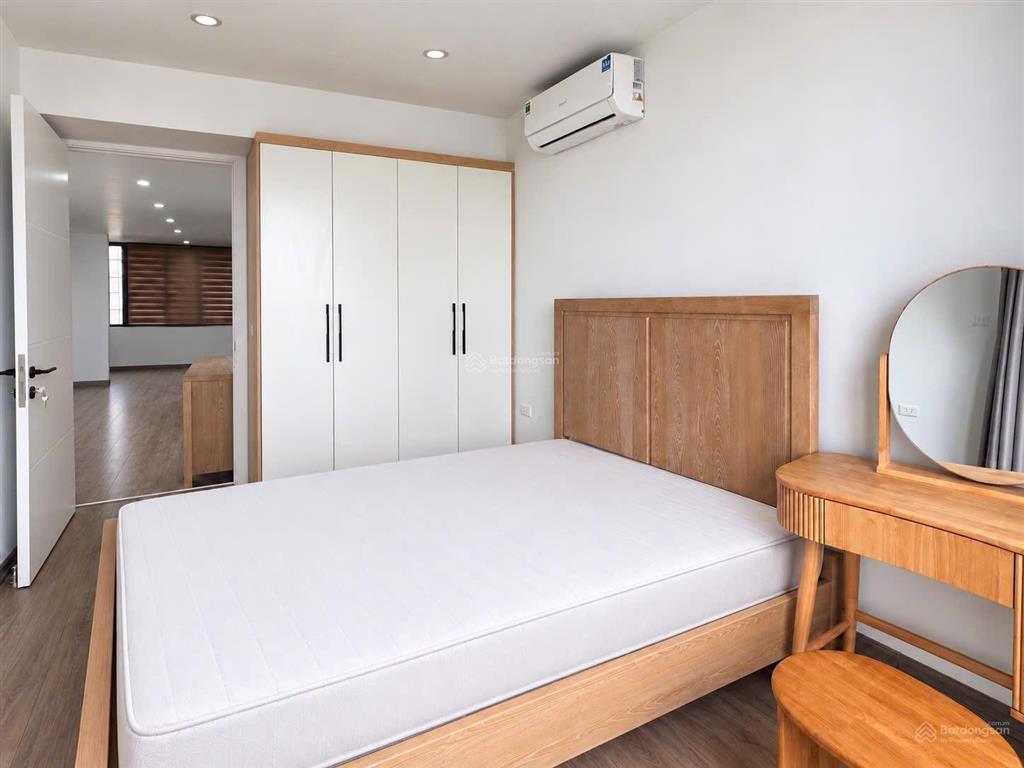 Chdv cao cấp 31 hoàng hoa thám (mặt phố)