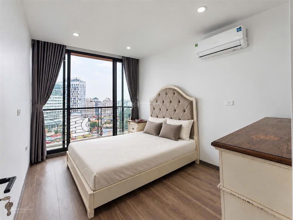 Chdv cao cấp 31 hoàng hoa thám (mặt phố)