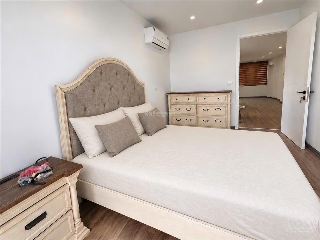 Chdv cao cấp 31 hoàng hoa thám (mặt phố)