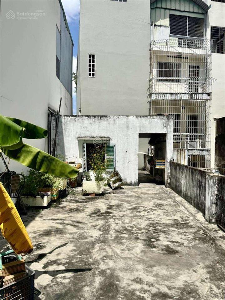 Chỉ 8.5 tỷ hẻm xe hơi đỗ cửa  gần mặt tiền nhật tảo q11  53m2 (4.5x14m) 3 tầng 3pn