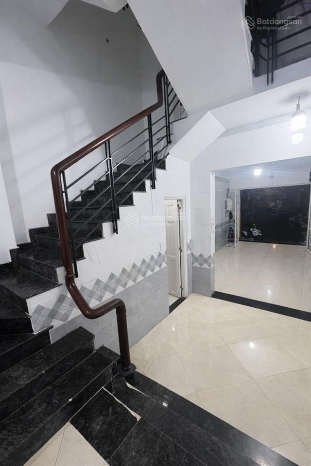 Mặt tiền đường số  khu bình phú q6  nhà 4 tầng 5pn  64m2 (4x16m) chỉ 9 tỷ hơn còn tl