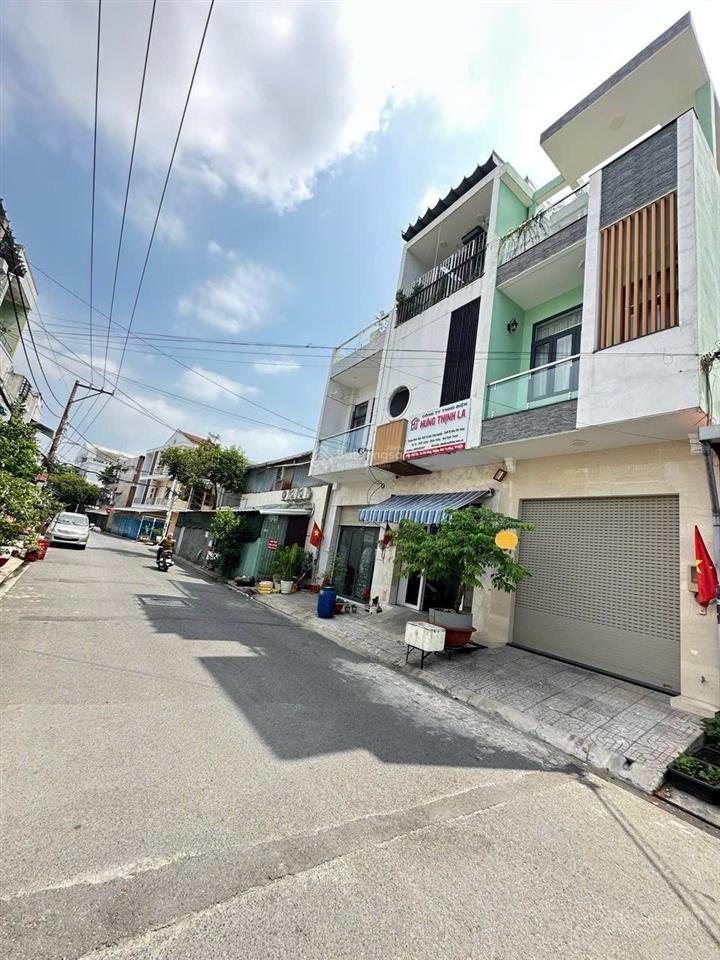 Đường nhựa 12m thông  gần mặt tiền  tân hòa đông  gần vòng xoay phú lâm 68m2 (4x17m) nhà 3 tầng