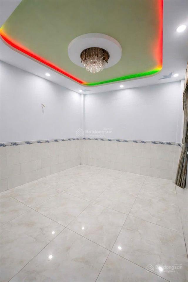 Mặt tiền đường 10m thông kinh doanh tốt  ngay chợ lê đình cẩn  nhà góc 5 tầng ngang 5m dài 16.5m