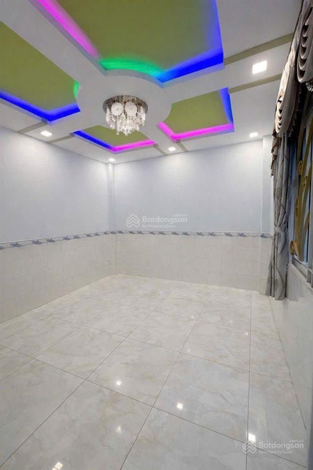 Mặt tiền đường 10m thông kinh doanh tốt  ngay chợ lê đình cẩn  nhà góc 5 tầng ngang 5m dài 16.5m