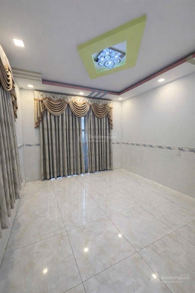 Mặt tiền đường 10m thông kinh doanh tốt  ngay chợ lê đình cẩn  nhà góc 5 tầng ngang 5m dài 16.5m