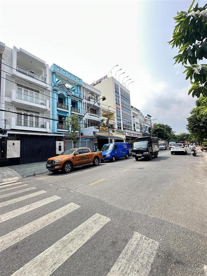 Mtkd đường số 6  ngay ngã 4 đường số 7  khu tên lửa bình trị đông b  nhà 4 tầng 132m2 (6x22m) gi