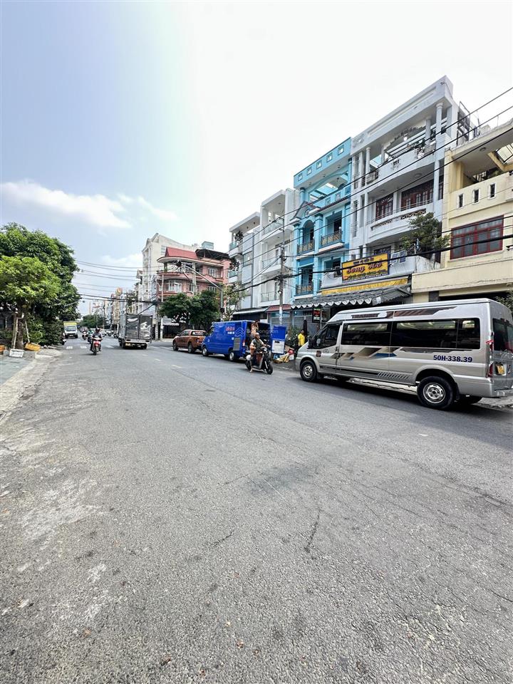 Mtkd đường số 6  ngay ngã 4 đường số 7  khu tên lửa bình trị đông b  nhà 4 tầng 132m2 (6x22m) gi