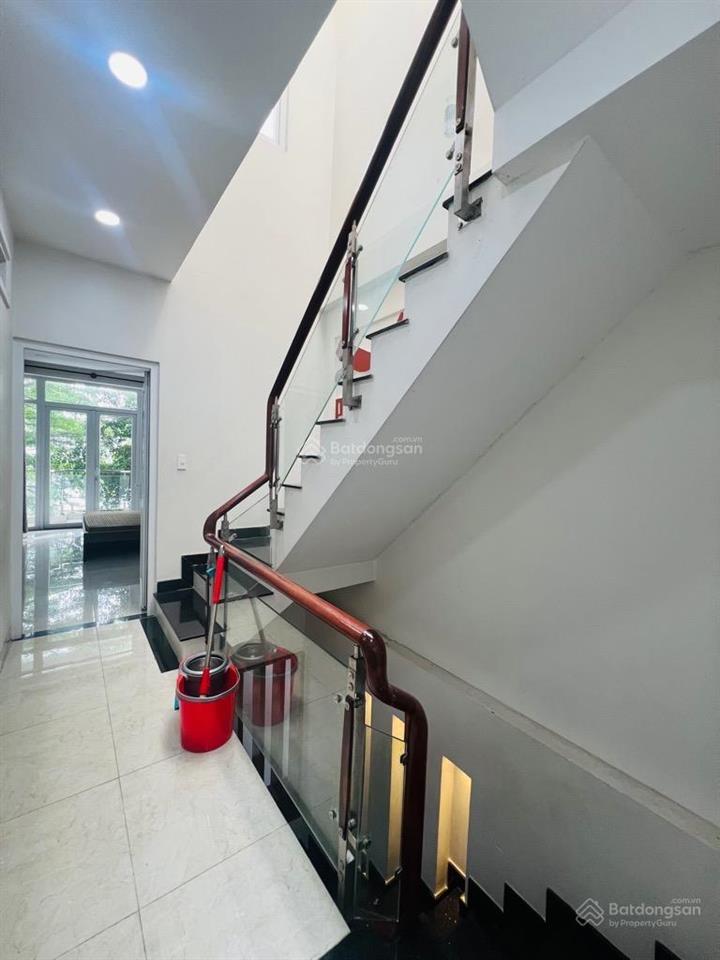 Nhà mặt tiền  khu tên lửa  đường 12m thông ngay kinh dương vương 72m2 (4x18m) 4 tầng chỉ 9.5 tỷ