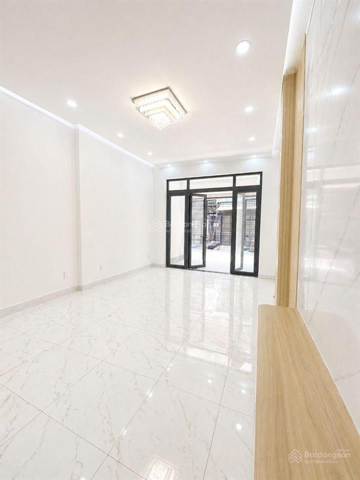 Nhà mặt tiền  2 tầng btct 3pn 75m² (4x19m) gần công viên phú lâm q6 gần tên lửa giá chỉ hơn 7 tỷ