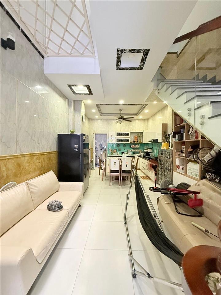Nhà mặt tiền  đường 1c khu tên lửa  nhà 4 tầng 4pn 5wc 64m2 (4x16m) gần công viên phú lâm giáp q6