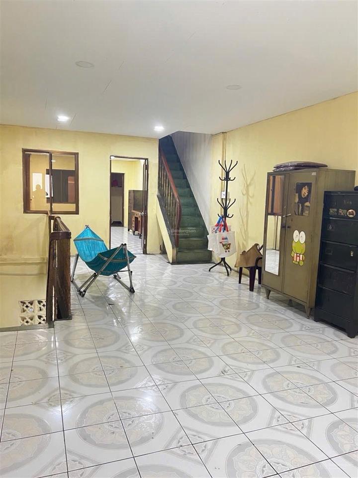 Nhà mặt tiền kinh doanh  sầm uất, trịnh hoài đức q5  nhà 3 tầng 112 (4.5x26m)