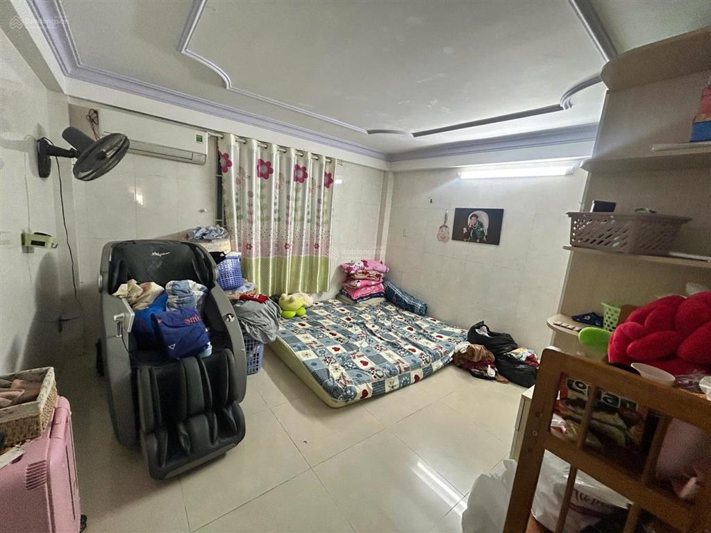 Hồng bàng q6  hẻm thông  xe hơi vào nhà  gần nhà chợ cây gõ  5 tầng btct 5pn 4wc 68m2 (4x17m)