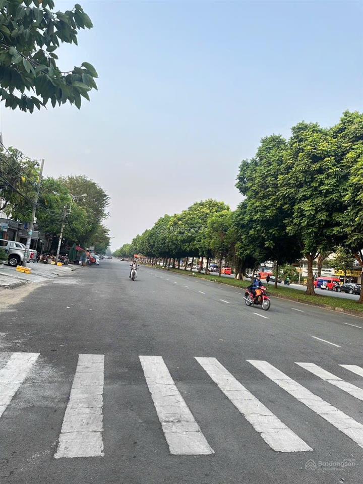 Vị trí kinh doanh đa ngành  ngay tên lửa và vành đai trong  đi vài bước chân là qua st aeon