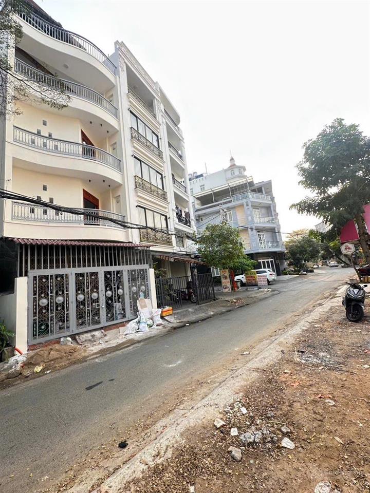Vị trí kinh doanh đa ngành  ngay tên lửa và vành đai trong  đi vài bước chân là qua st aeon